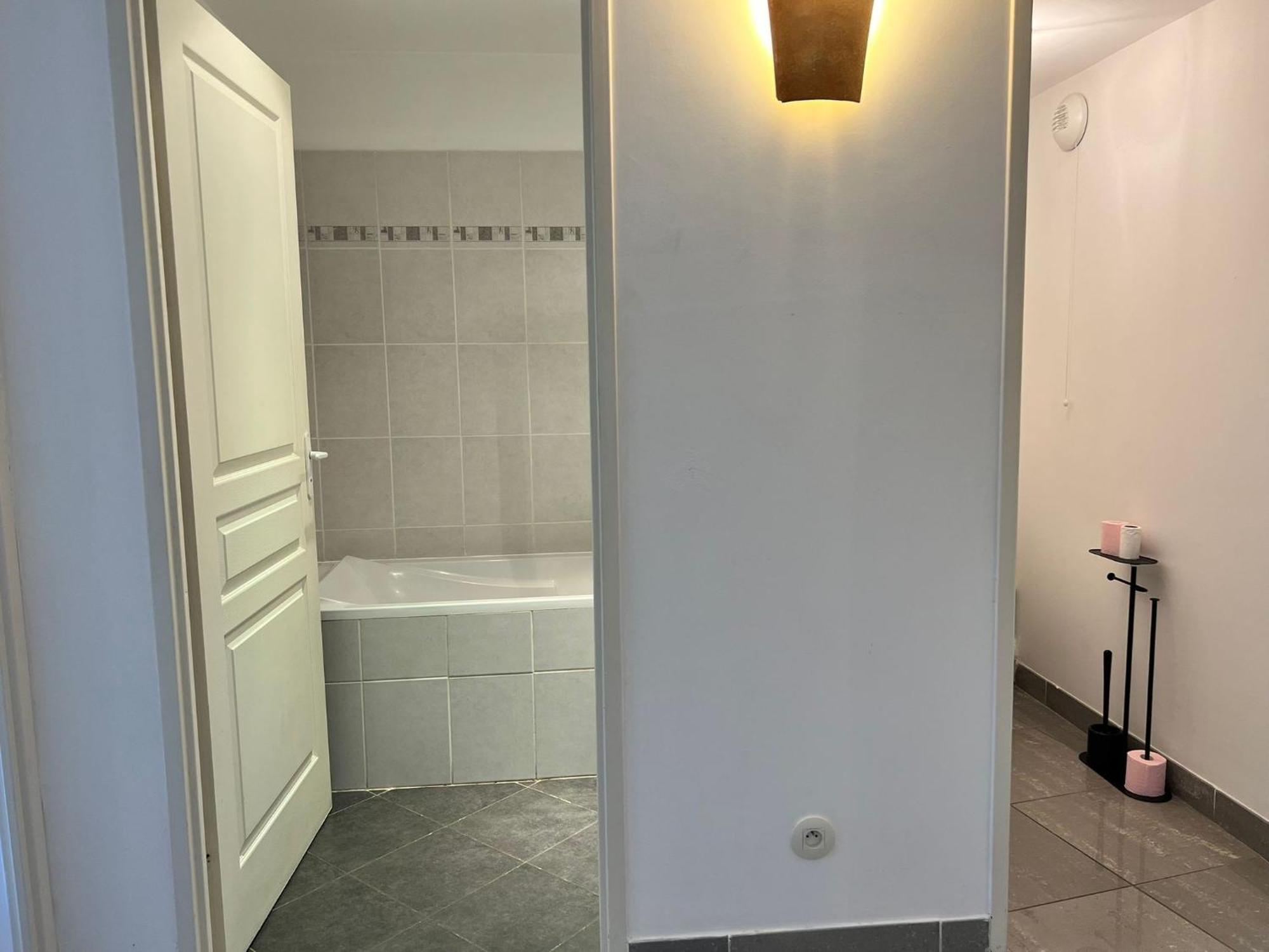 Grand T3 Neuf Proche Port/Centre Ville Ла Сиота Екстериор снимка